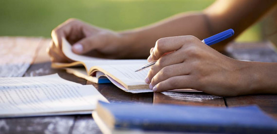 درس خواند در ایام امتحانت